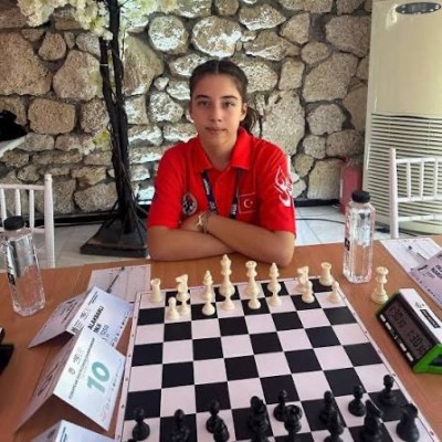 Beren Kalyoncu WFM Unvanını Kazandı